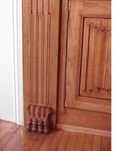 Seeded/beaded pilaster with Lion's Paw